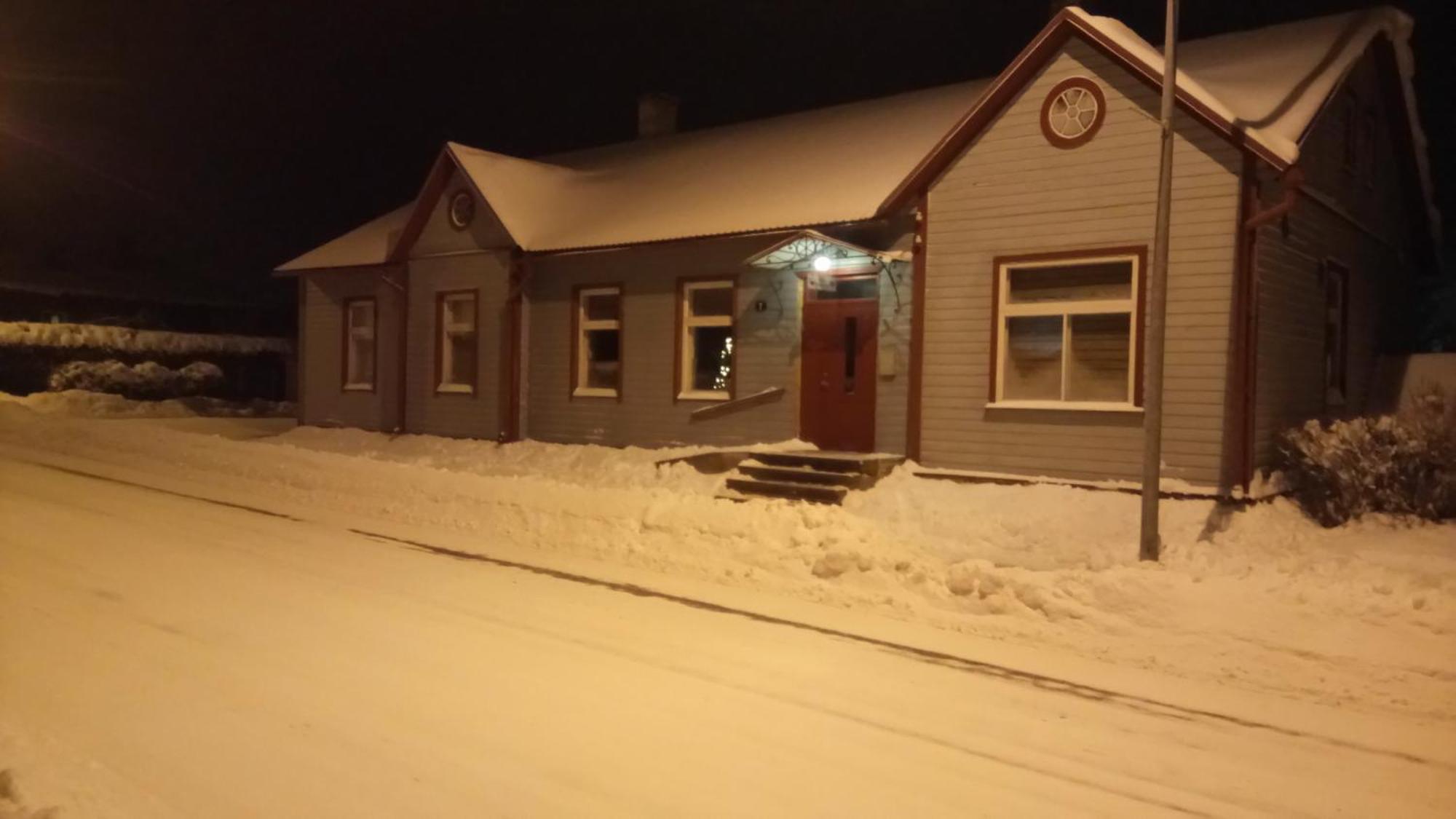 Vana Postimaja Accommodation Suure-Jaani Екстериор снимка
